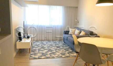 Apto no Saint Paul reformado com 1 dormitório, 42m² e com varanda, disponível para locação.