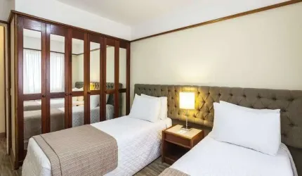 Flat La Residence Itaim disponível para venda com 02 dormitórios, 70m² e 02 vagas de garagem