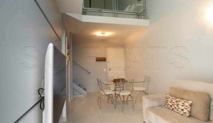 Flat à venda no The Blue Loft , com 47 m², 1 dormitório, 1 vaga totalmente mobiliado.