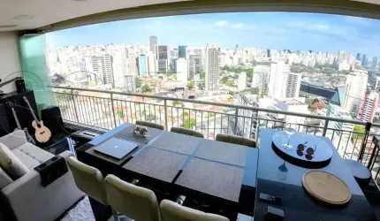 Residencial Thera Faria Lima disponível para locação com 71m², 1 dormitório e 1 vaga de garagem.