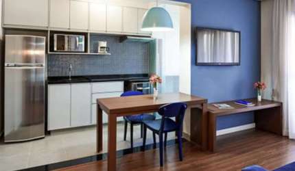 Flat no estilo residencial, prox a Marg Pinheiros totalmente mobiliado.