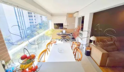À venda! Apartamento com 66m², 2 dormitórios, 1 vaga, 2 wcs, mobiliado na Vila Olímpia.