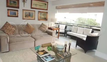 Residencial Castel San'tangelo com 3 dormitórios e 3 vagas.