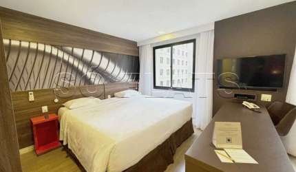 Flat em Moema com 02 dorms, prox a estação Moema do Metrô