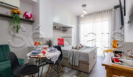 Residencial Charlie Houx Pinheiros, flat disponível para locação com 27m² e 01 dormitório.