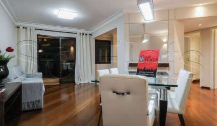 Apto no The Sutton House contendo 120m², 3 dormitórios e 2 vagas em Moema, disponível para locação.