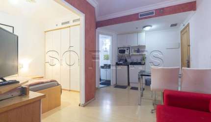 Flat no Mercure SP Pinheiros com 1 dormitório e 1 vaga disponível para locação prox. da Oscar Freire