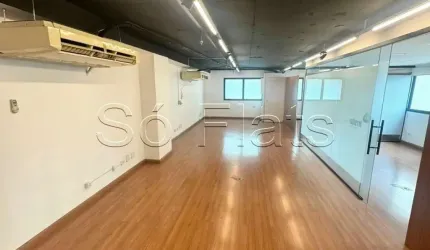 Sala Comercial Paulista Head Office, disponível para locação contendo 86m² e 3 vagas de garagem.