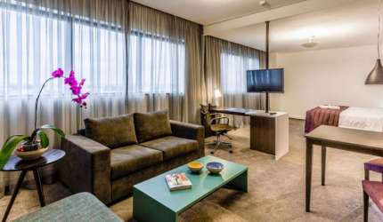 Flat em Alphaville, com fácil acesso a São Paulo