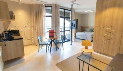 Lindo flat com 1x dormitório, andar alto, com vista e com cozinha equipada e bem localizado.