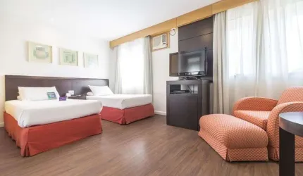 Flat na Vila Olímpia próx a Av Sto Amaro e da faculdade FMU. Sem burocracia para alugar.