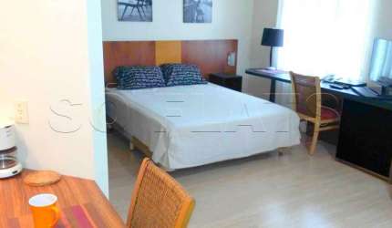 Flat em Moema, prox a Av. Ibirapuera, com fácil acesso ao Pq. do Ibirapuera, Shopping e Metrô