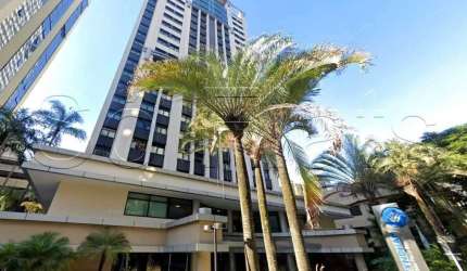 Flat no Brooklin entre a Berrini e Marg Pinheiros para moradia ou investimento
