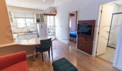 Flat na Rua Funchal totalmente mobiliado, com 33m² para locação na Vila Olímpia.