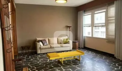 Apartamento com 4 Quartos à venda em Copacabana!
