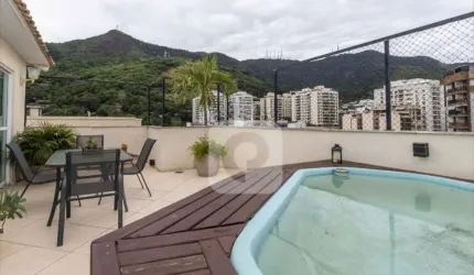 Cobertura reformada com Piscina e Churrasqueira na Tijuca!