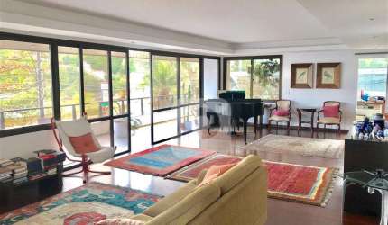 Apartamento 5 quartos, sendo 3 suítes