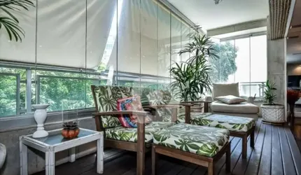 Apartamento com 3 Quartos e com varanda  à venda em Copacabana!