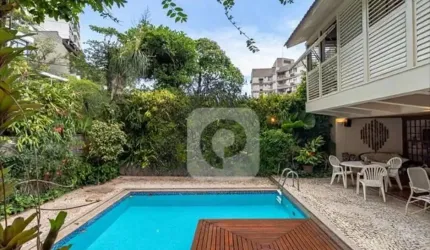 Casa 4 quartos, sendo 3 suítes