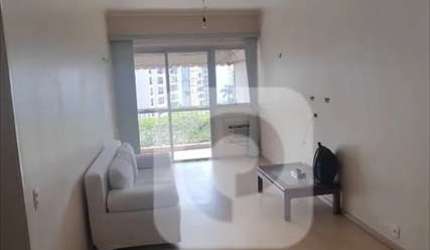 Apartamento com Vista Panorâmica no Flamengo – 1 Quarto, 64m² e Vaga de Garagem