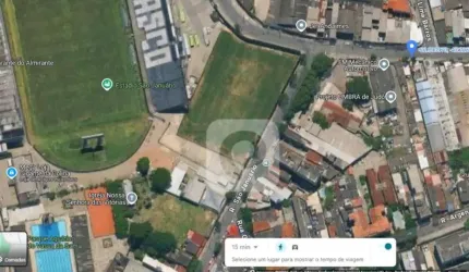 Grande Terreno com área construída em São Cristóvão / Vasco da Gama