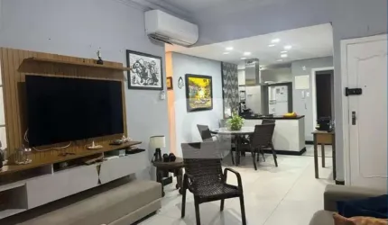 Excelente Apartamento em Prédio na Orla da Praia de Copacabana - 95m2 , 3 Quartos , Mobiliado