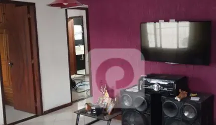 Apartamento tipo casa 2 Quartos frente rua centro terreno terreno linear a venda