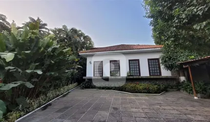 Núcleo das Mansões - Casa de Condomínio 5 quartos, sendo 3 suítes