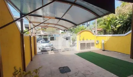 Casa de Condomínio com 3 Quartos e 3 banheiros à Venda 280m²  Ilha do Governador  Portuguesa