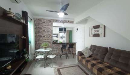 Casa com 3 dormitórios à venda, 67 m² por R$ 640.000,00 - Marapé - Santos/SP