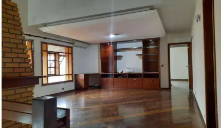Casa em condomínio fechado com 3 quartos à venda na Avenida Bom Pastor, 509, Alphaville, Santana de Parnaíba por R$ 2.100.000