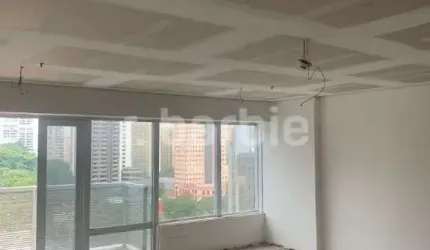 Sala comercial à venda na Alameda Madeira, 162, Alphaville, Barueri por R$ 480.000