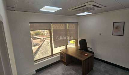 Sala comercial para alugar na Avenida Copacabana, 112, Dezoito do Forte Empresarial/Alphaville., Barueri por R$ 2.800