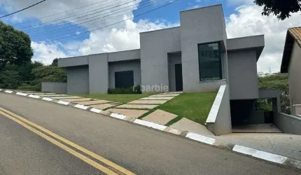 Casa em condomínio fechado com 3 quartos à venda na Rua Sabiá, 363, Suru, Santana de Parnaíba por R$ 2.800.000