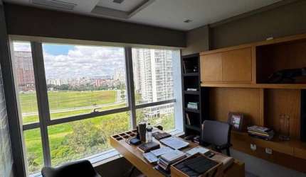 Sala comercial à venda na Avenida Andrômeda, 885, Alphaville, Barueri por R$ 550.000