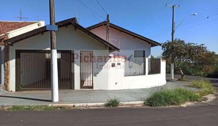 Casa para Venda em São Carlos, Residencial Samambaia, 3 dormitórios, 1 suíte, 2 banheiros, 5 vagas