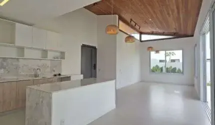 Casa Térrea para venda tem 210 metros quadrados com 4 quartos em Alphaville Jacuhy - Serra - ES