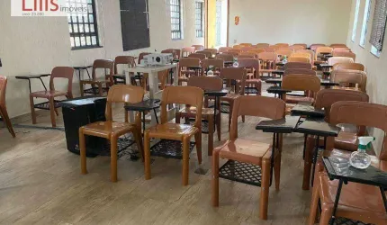 Prédio comercial 950m² const Metrô Carrão