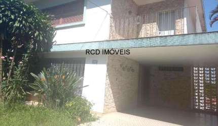 Casa com 250 m² de área construída e 415 m² de terreno ao lado do metrô Butantã
