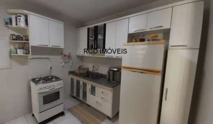 Casa de Luxo em Condomínio na Vila Polopoli, 2 Quartos, 1 Suíte, 3 Banheiros, 2 Vagas, 110m² em São Paulo-SP.