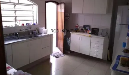 Casa à venda em São Paulo-SP, Jardim Bonfiglioli: 3 quartos, 1 suíte, 1 sala, 4 banheiros, 2 vagas de garagem, 160m². Confira!