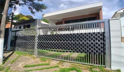 Casa de 3 quartos com suíte e 4 vagas de garagem no Jardim Bonfiglioli, São Paulo-SP: confira já!