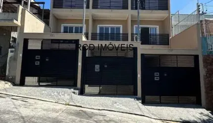 Imperdível: Casa à venda no Jardim Monte Kemel, 3 quartos, 1 suíte, sala, 2 vagas, 140m². Chegue antes que acabe!