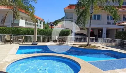 COBERTURA LINEAR EM CONDOMÍNIO COCM LAZER E LOCALIZAÇÃO PRIVILEGIADA