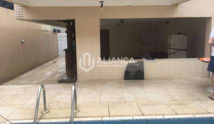 Casa com 3 dormitórios à venda por R$ 1.300.000,00 - Vila Belmiro - Santos/SP