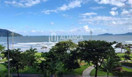 Apartamento de 2 dormitórios Frente mar