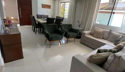 Linda Casa 5/4 sendo 4 suítes e 4 vagas