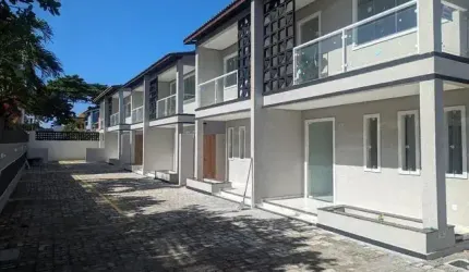 Casa Duplex em Ipitanga