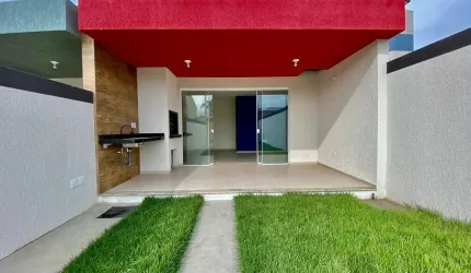 EXCELENTES CASAS NOVAS, A POUCOS METROS DO MAR