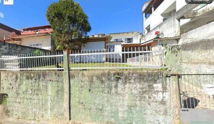 &amp;#127969; Casa com Kitinetes à Venda no Bairro Fazenda – Itajaí/SC